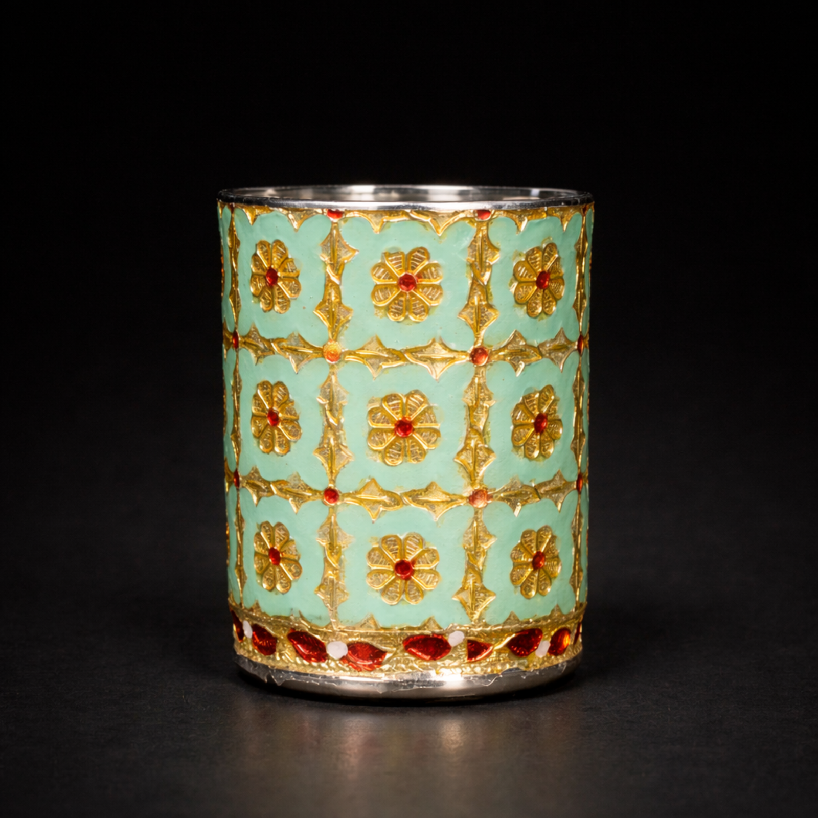 Royal Floral Pattern Decorative Candle Holder